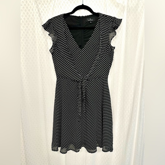 Lulus Dresses & Skirts - Lulus Polka Dot Dress! Size Medium